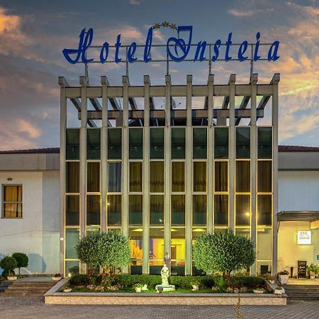 Hotel Insteia Полла Экстерьер фото