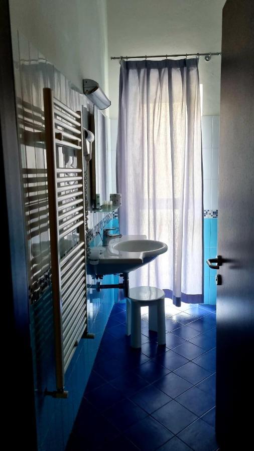 Hotel Insteia Полла Экстерьер фото